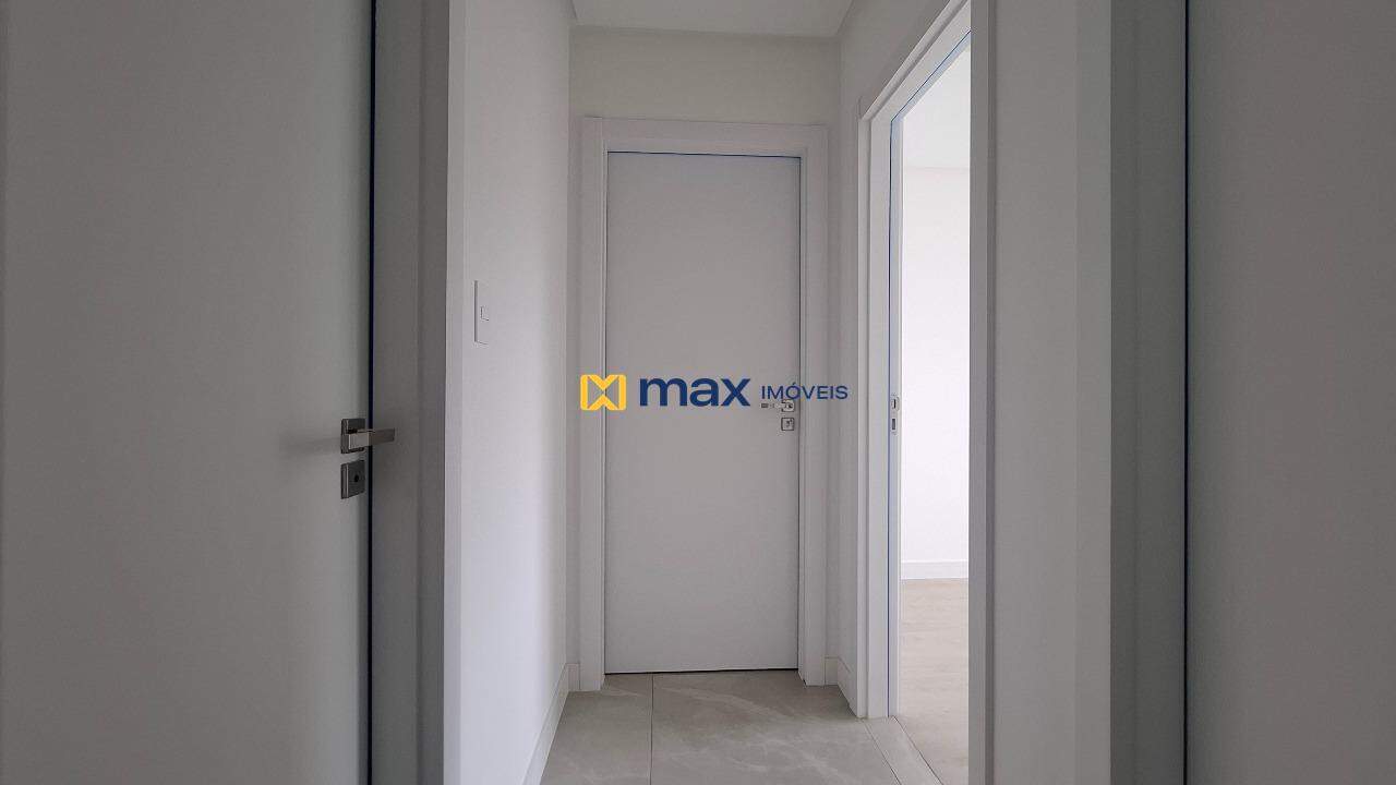 Apartamento à venda no Vila Operária: Corredor