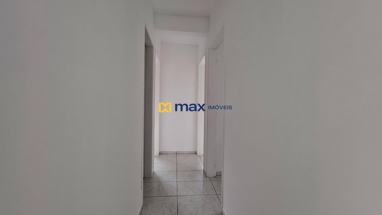 Apartamento para aluguel no São João: Corredor