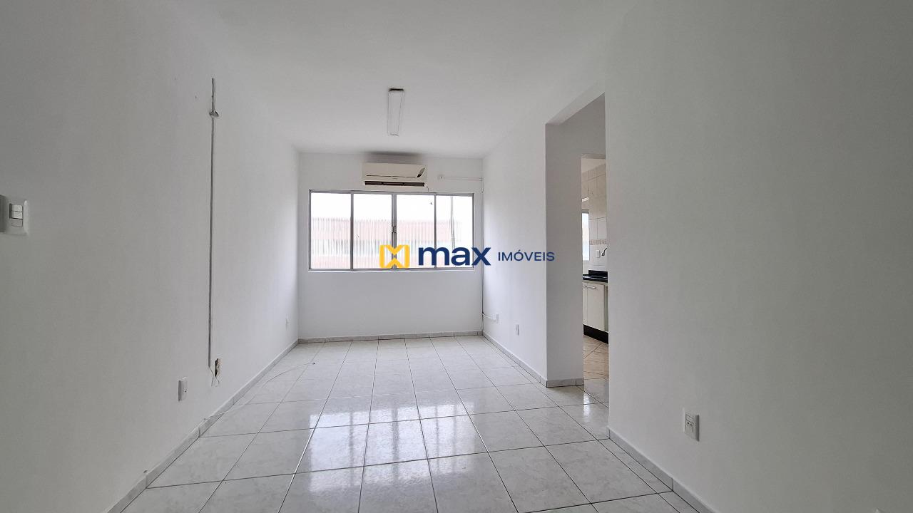 Apartamento para aluguel no São João: Living integrado