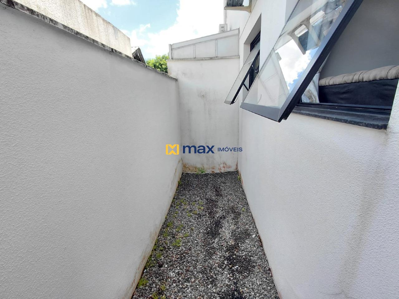 Apartamento para aluguel no Meia Praia: Área Externa