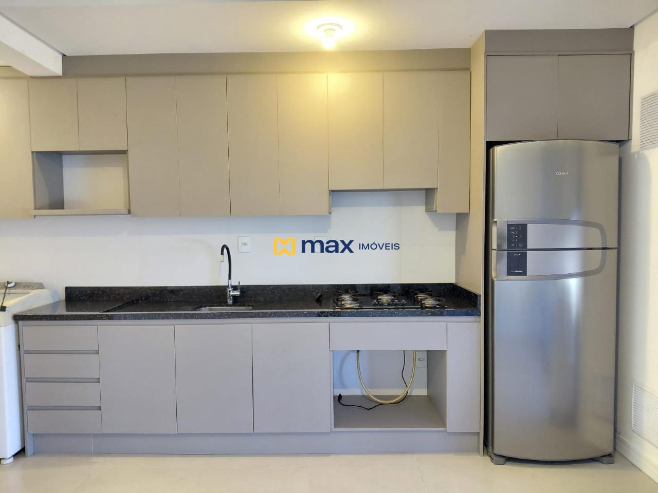 Apartamento para aluguel no Meia Praia: Cozinha