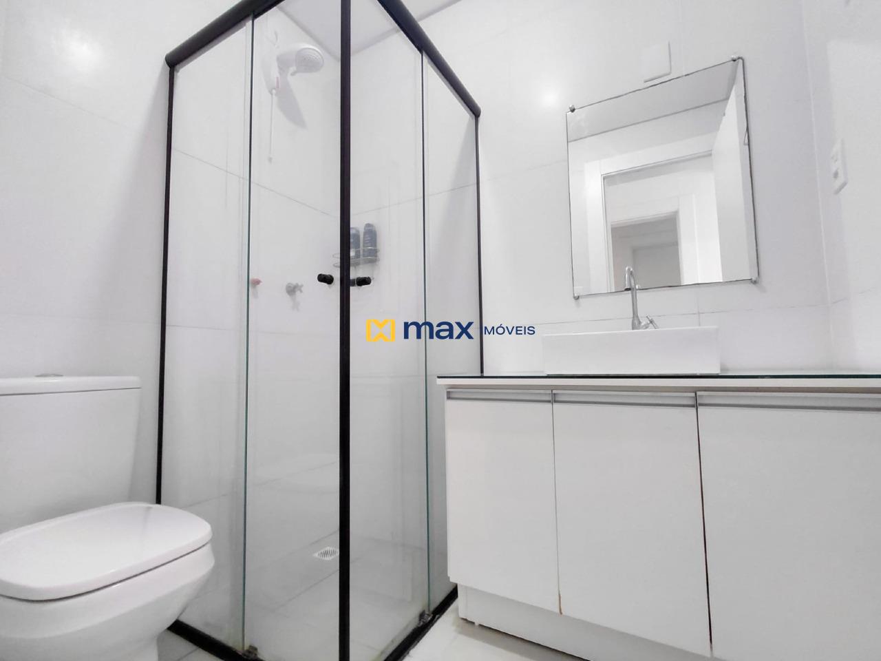 Apartamento para aluguel no Meia Praia: Banheiro Suíte