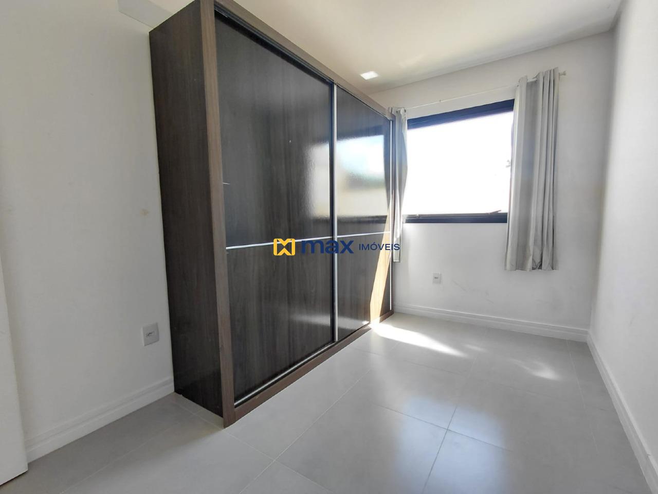 Apartamento para aluguel no Meia Praia: quarto 1