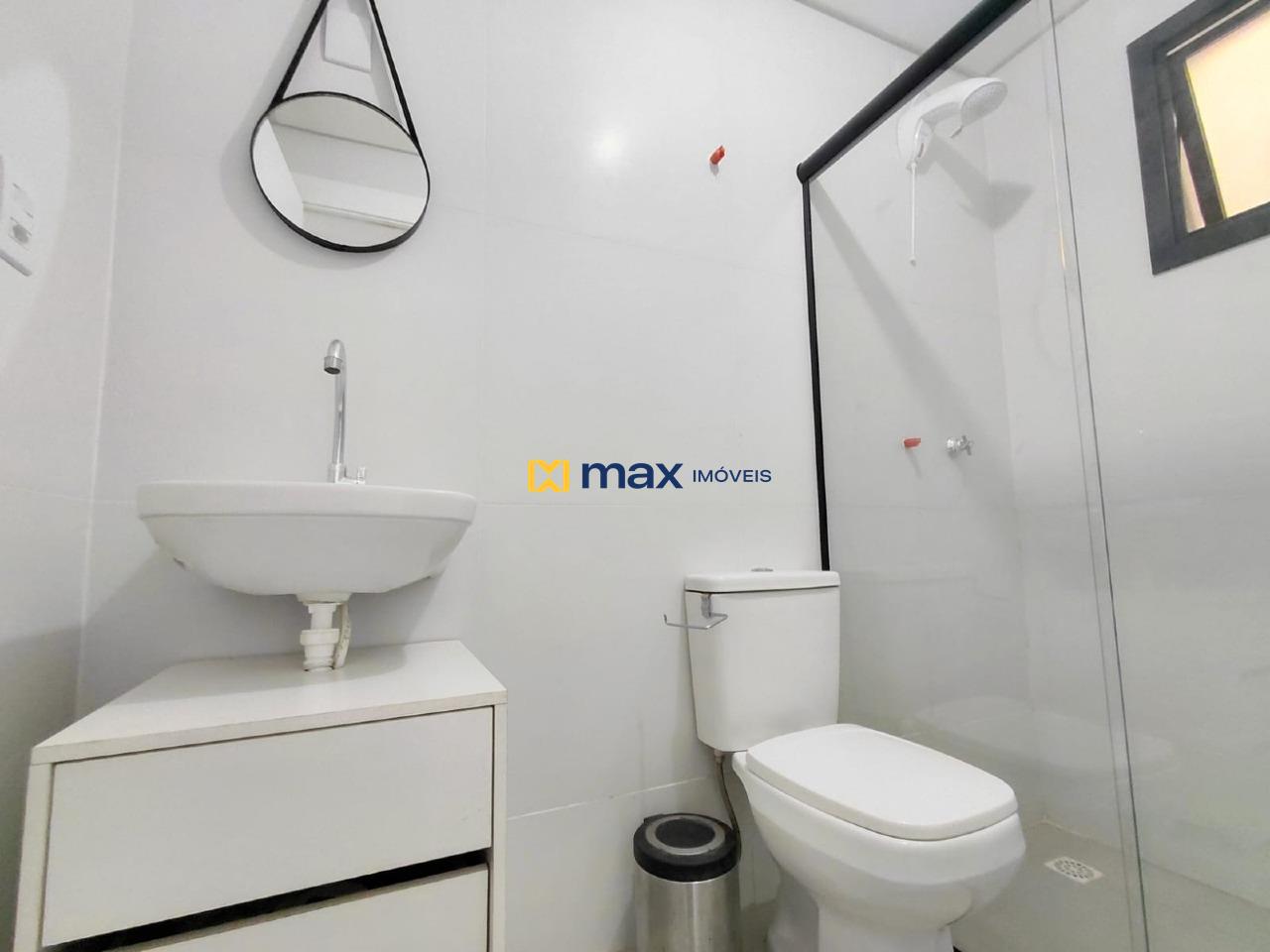 Apartamento para aluguel no Meia Praia: Banheiro Social