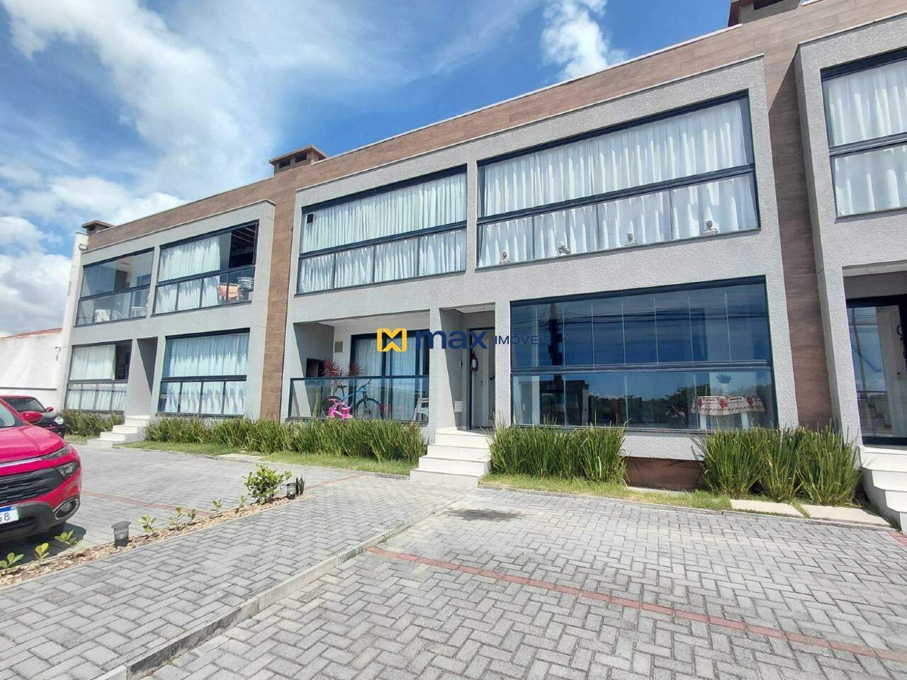 Apartamento para aluguel no Meia Praia: 