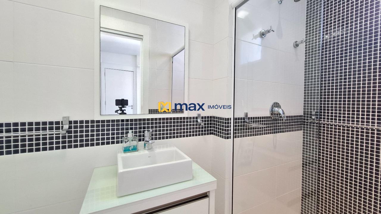 Apartamento à venda no Centro: Banheiro suíte