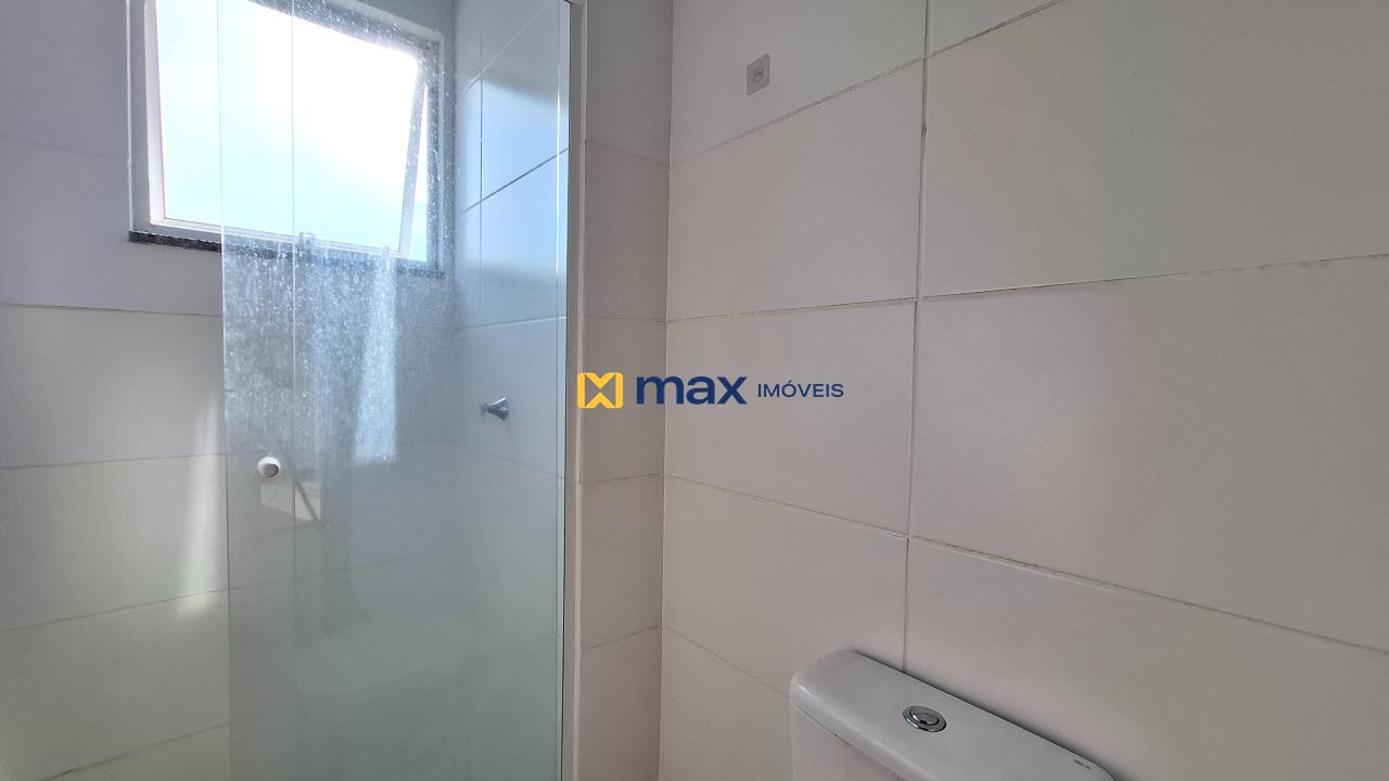 Apartamento à venda no Itaipava: Banheiro social