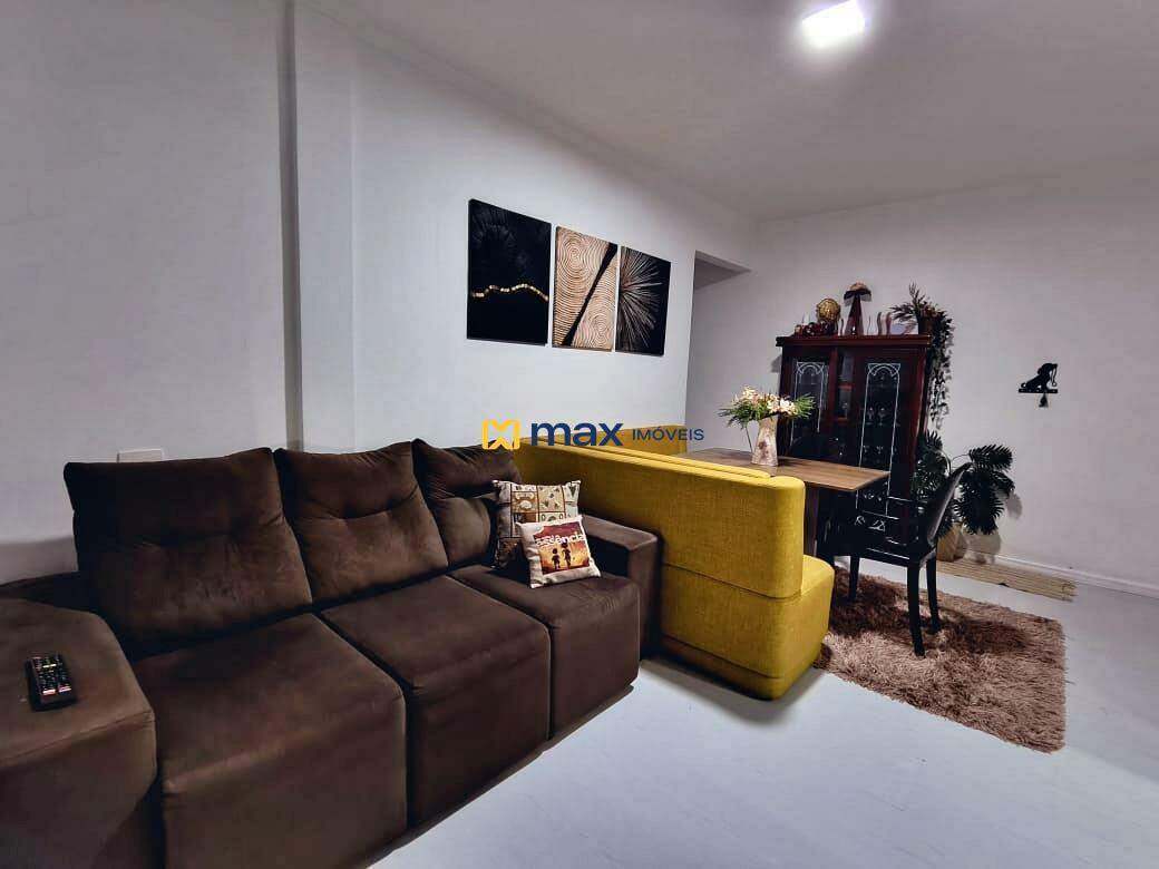 Apartamento à venda no Centro: sala de estar e jantar