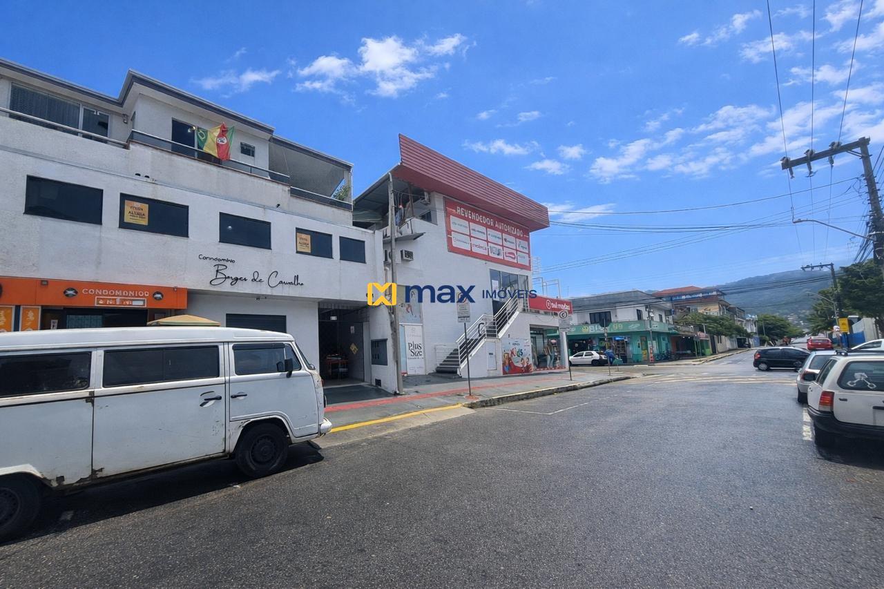 Apartamento para aluguel no Nações: 