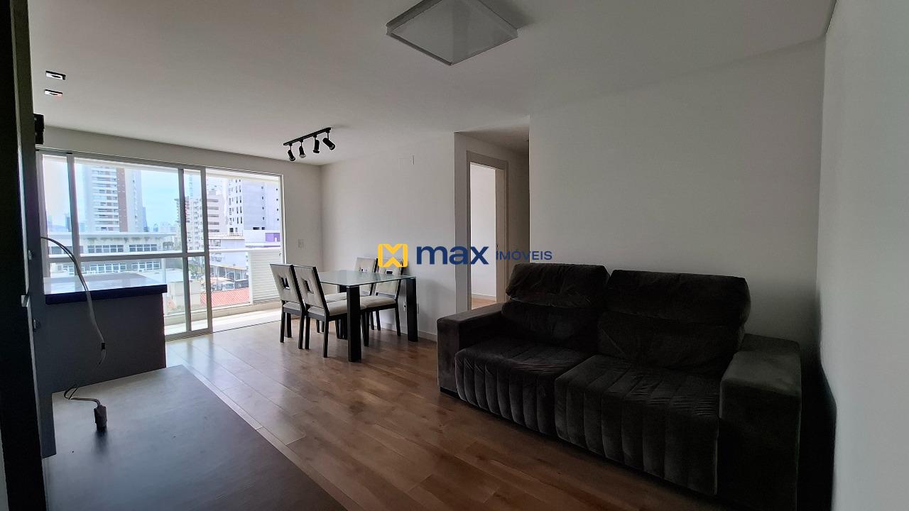 Apartamento para aluguel no Fazenda: Sala de Estar e Jantar