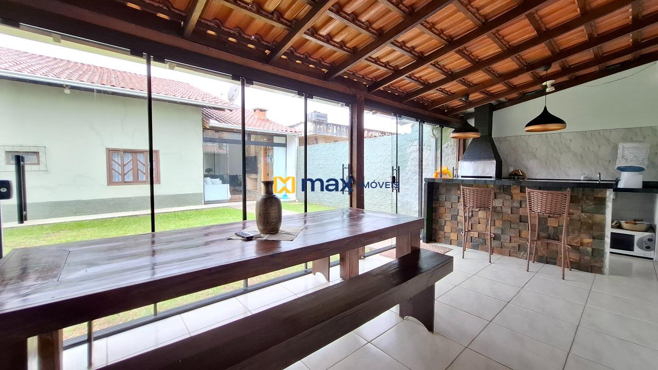 Casa à venda no Cordeiros: Salão de festas