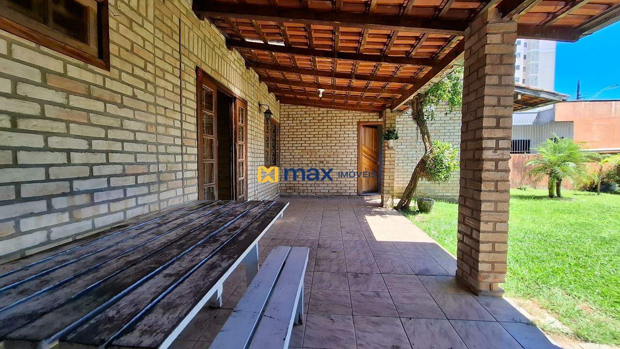 Casa à venda no Dom Bosco: Área externa