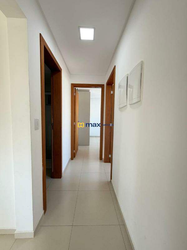 Apartamento para aluguel no Gravatá: Corredor 