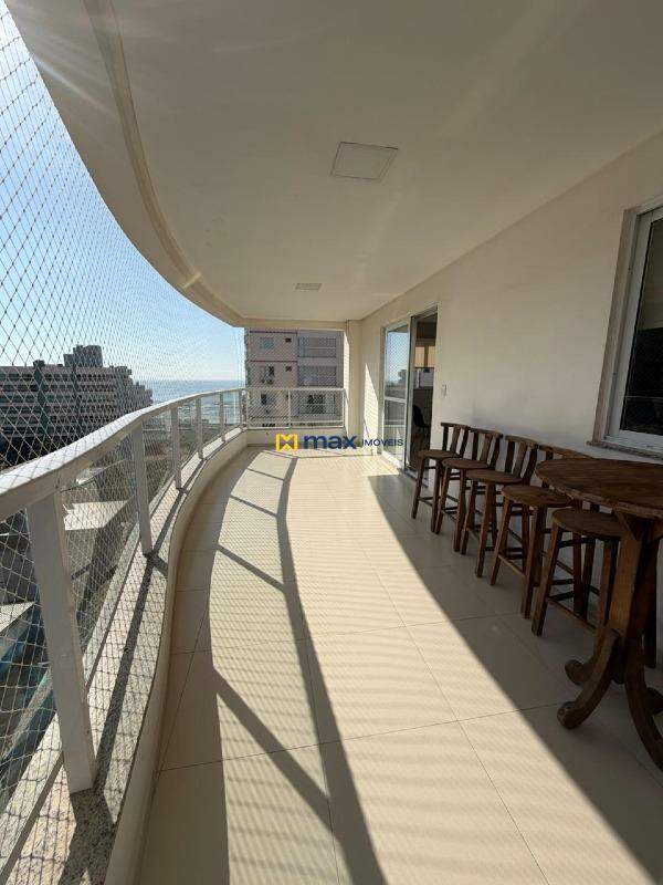 Apartamento para aluguel no Gravatá: Sacada com churrasqueira