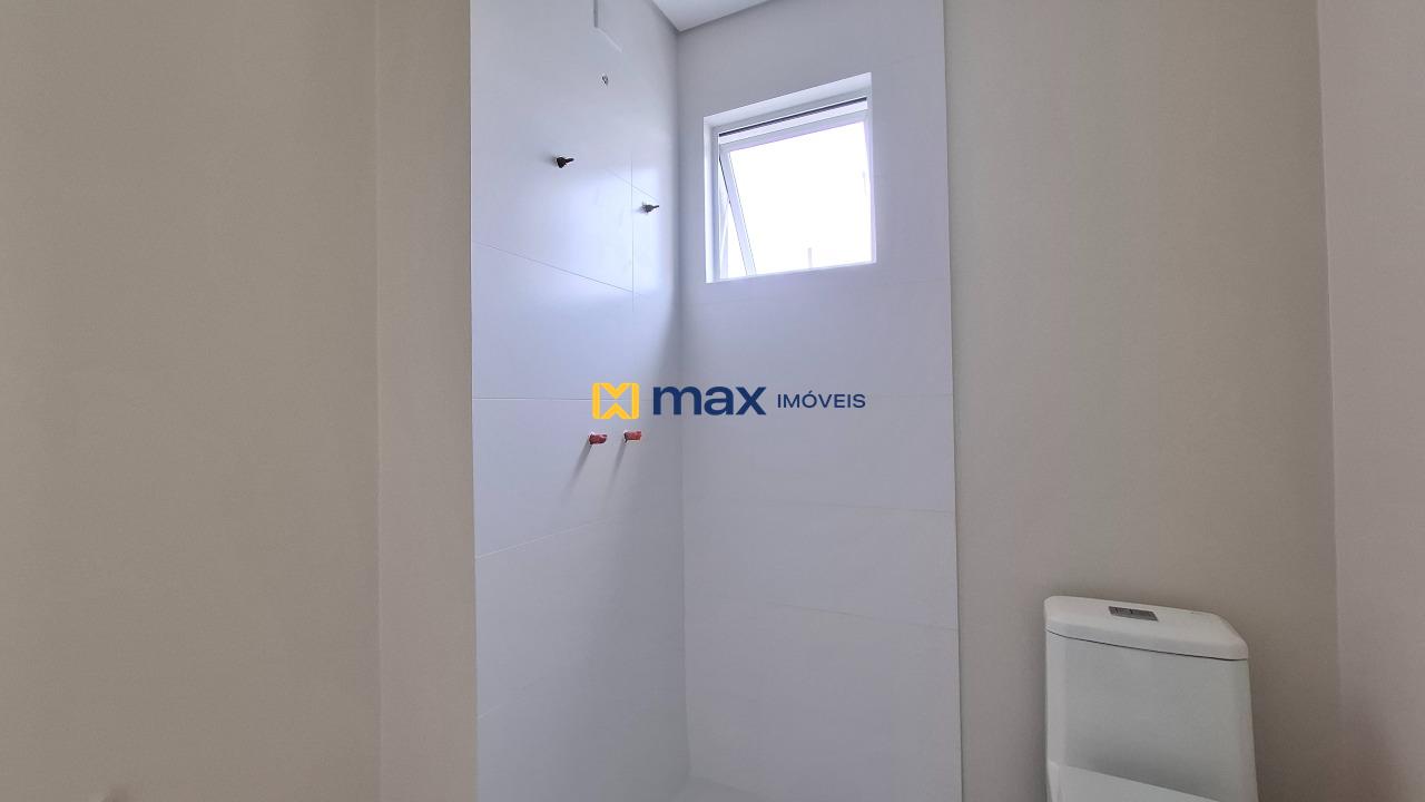 Apartamento à venda no Centro: Banheiro suíte