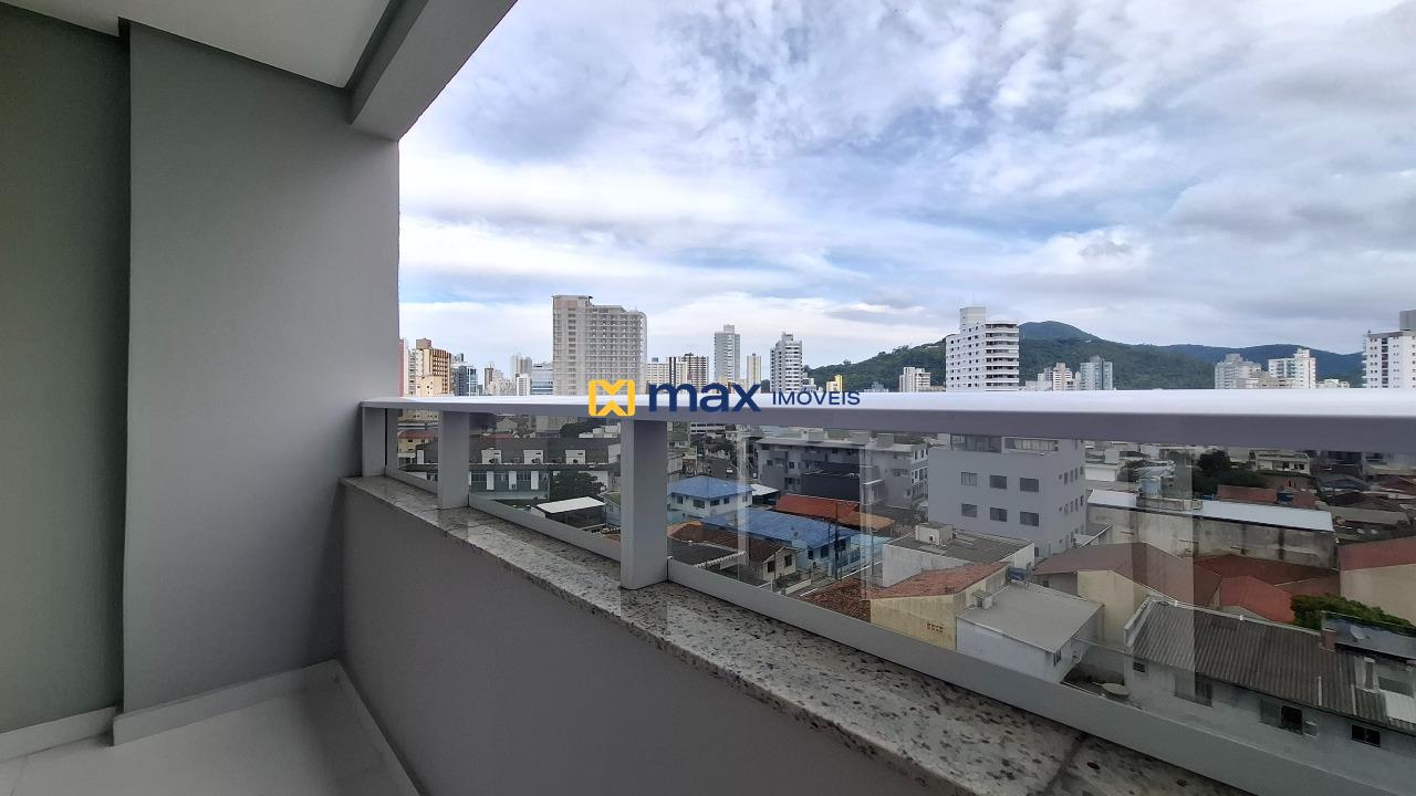 Apartamento à venda no Centro: Sacada com churrasqueira