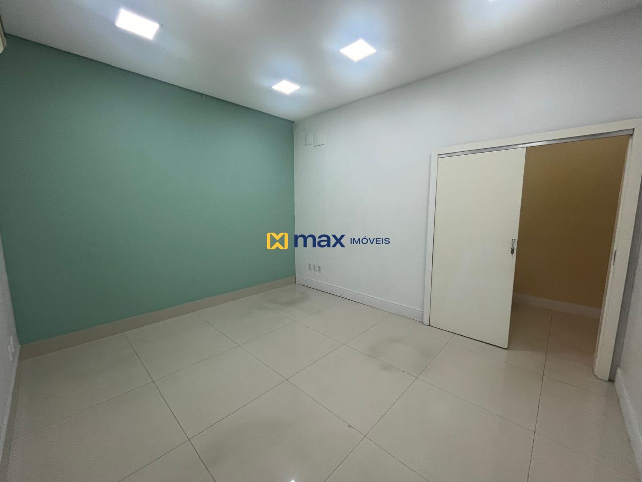 Sala para aluguel no Centro: 