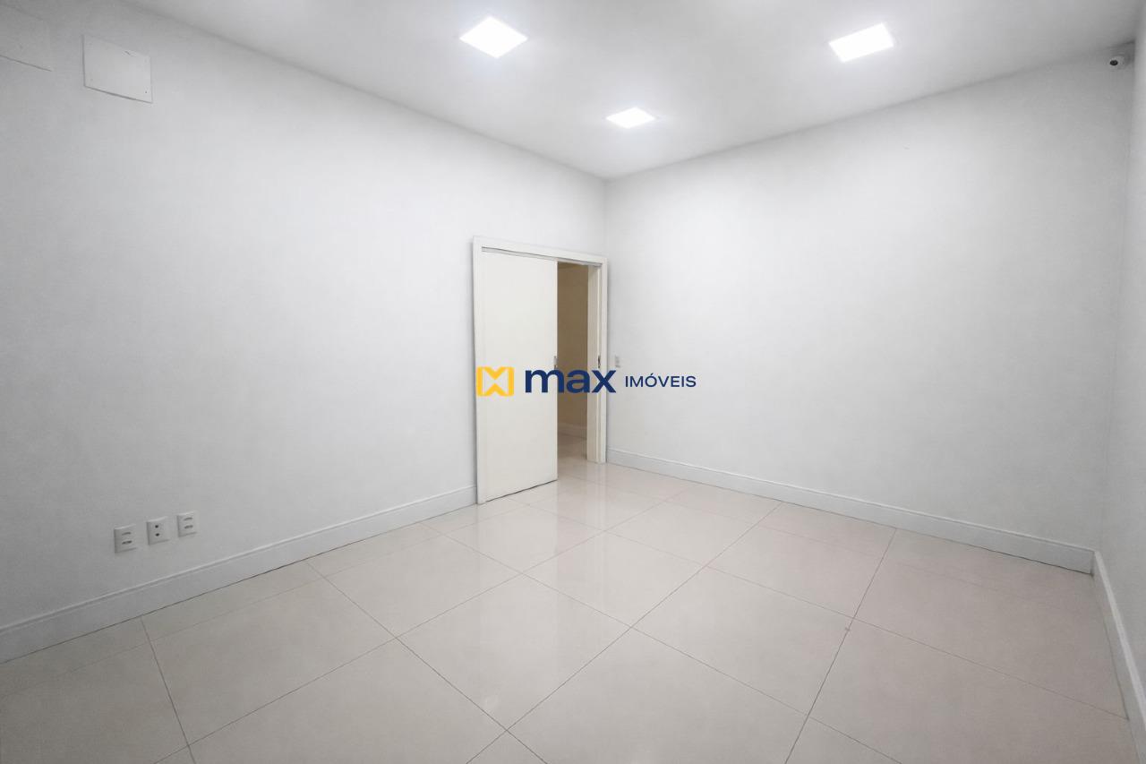 Sala para aluguel no Centro: 