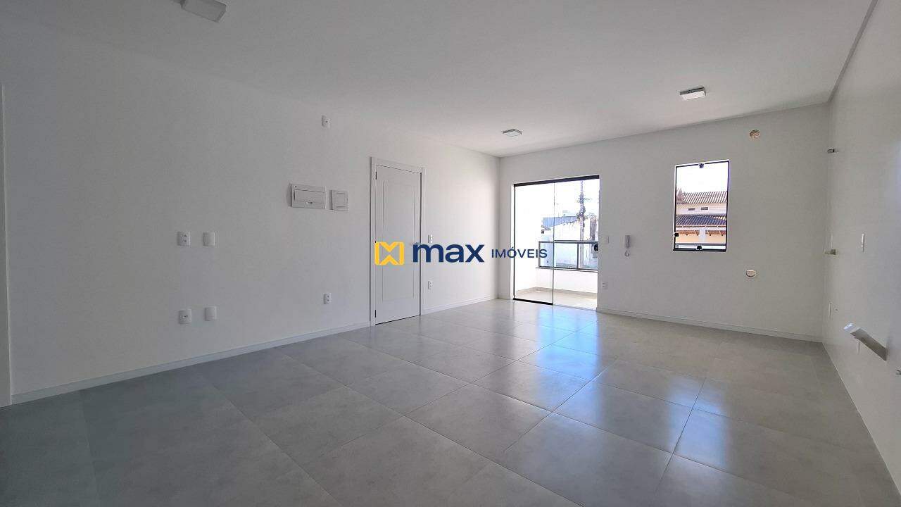 Apartamento à venda no Cordeiros: Living integrado