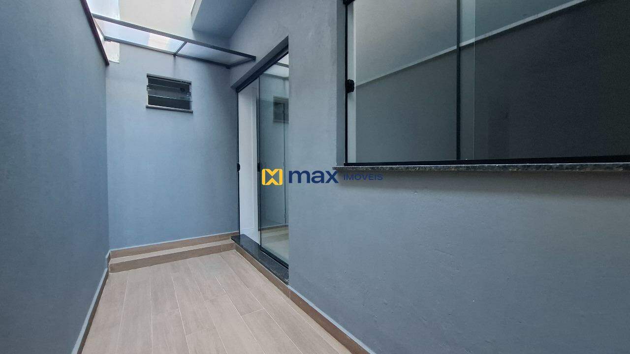 Apartamento à venda no Cordeiros: Área externa