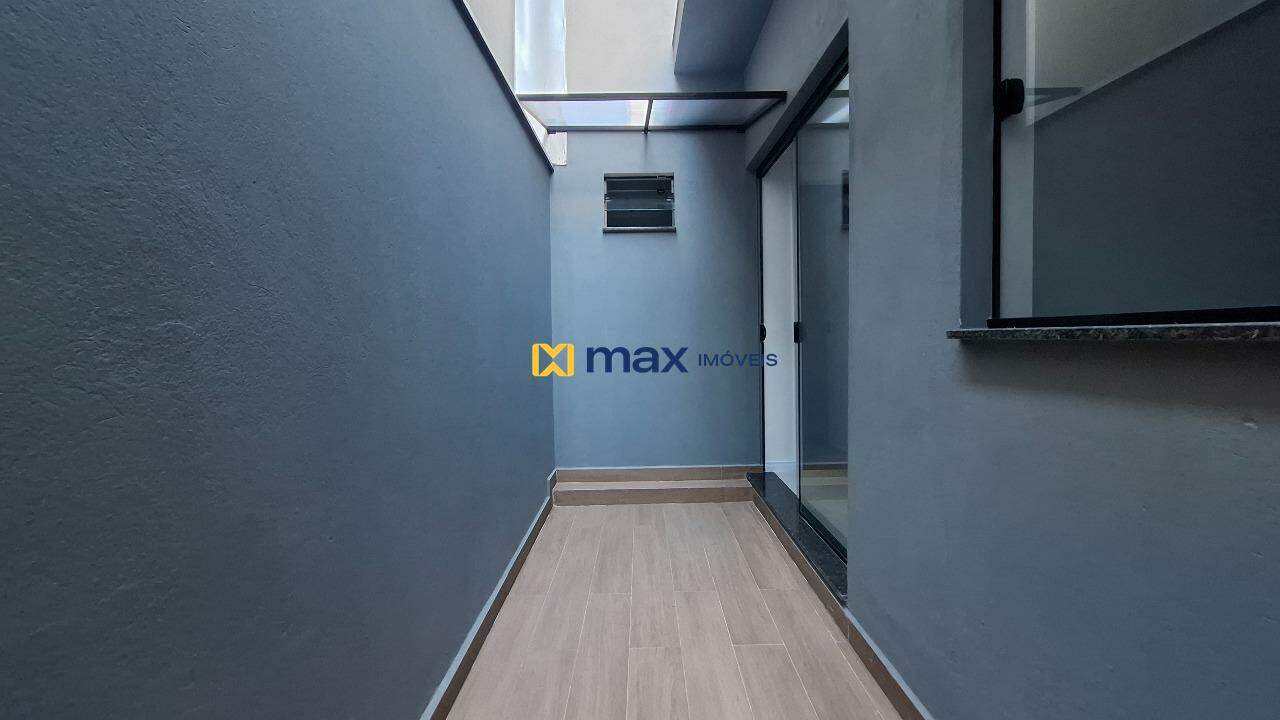 Apartamento à venda no Cordeiros: Área externa