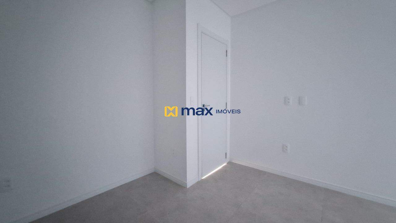 Apartamento à venda no Cordeiros: Suíte
