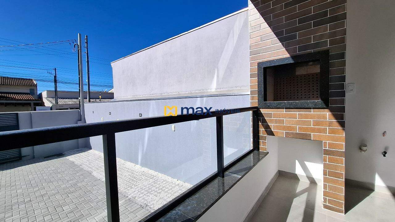 Apartamento à venda no Cordeiros: Sacada com churrasqueira