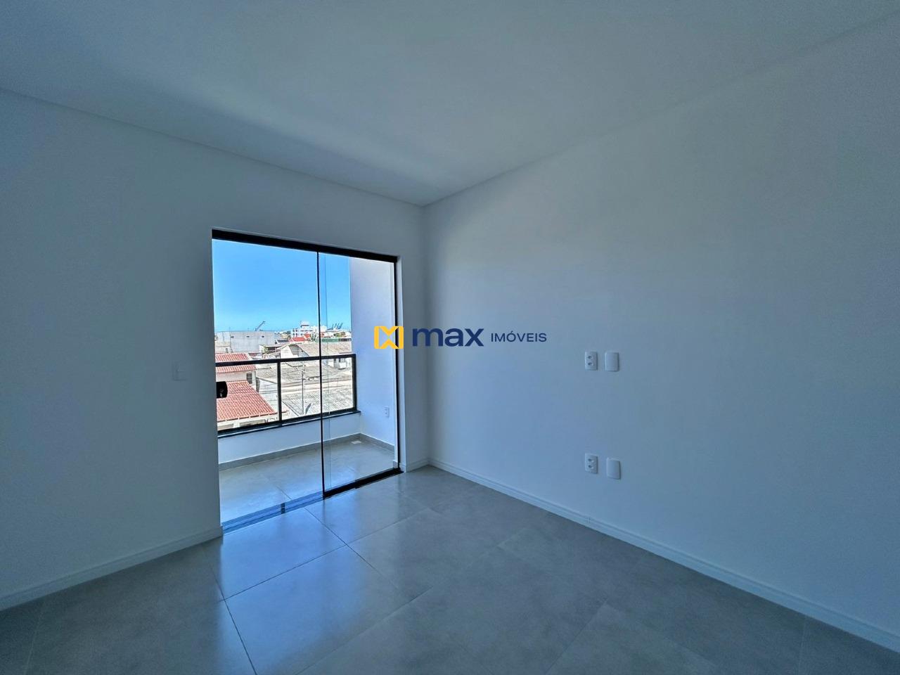 Apartamento à venda no Cordeiros: 