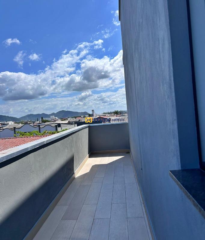 Apartamento à venda no Cordeiros: 