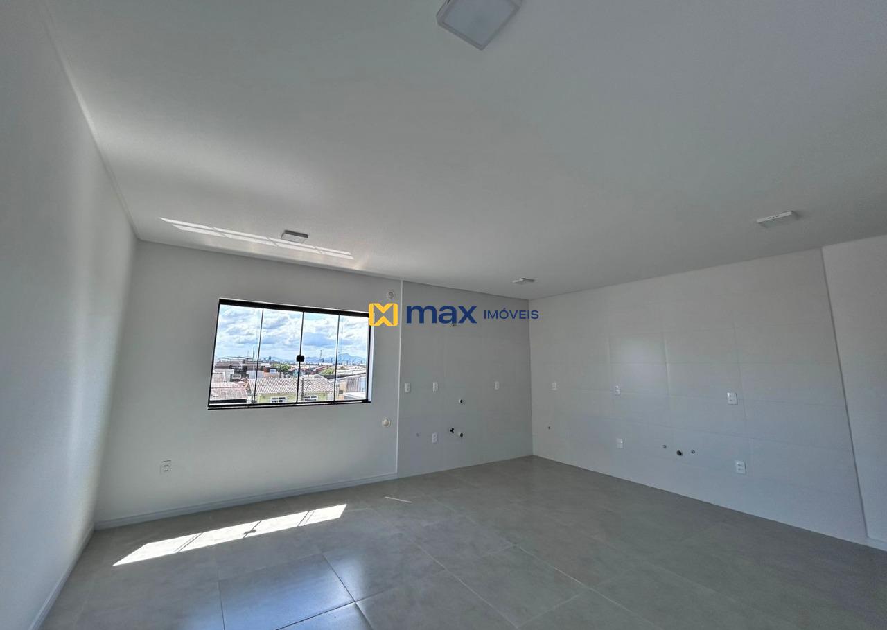 Apartamento à venda no Cordeiros:  Cozinha 