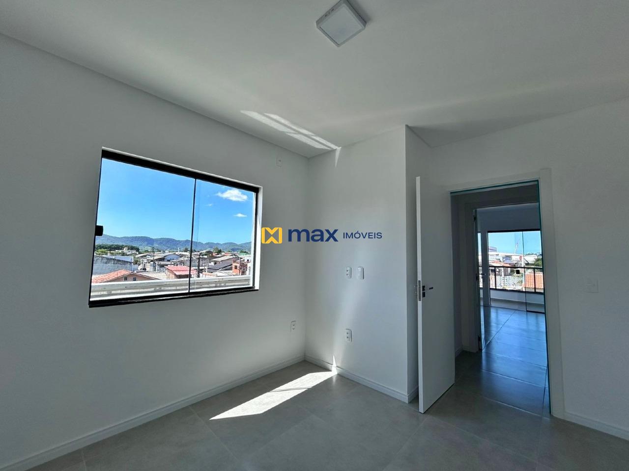 Apartamento à venda no Cordeiros:  