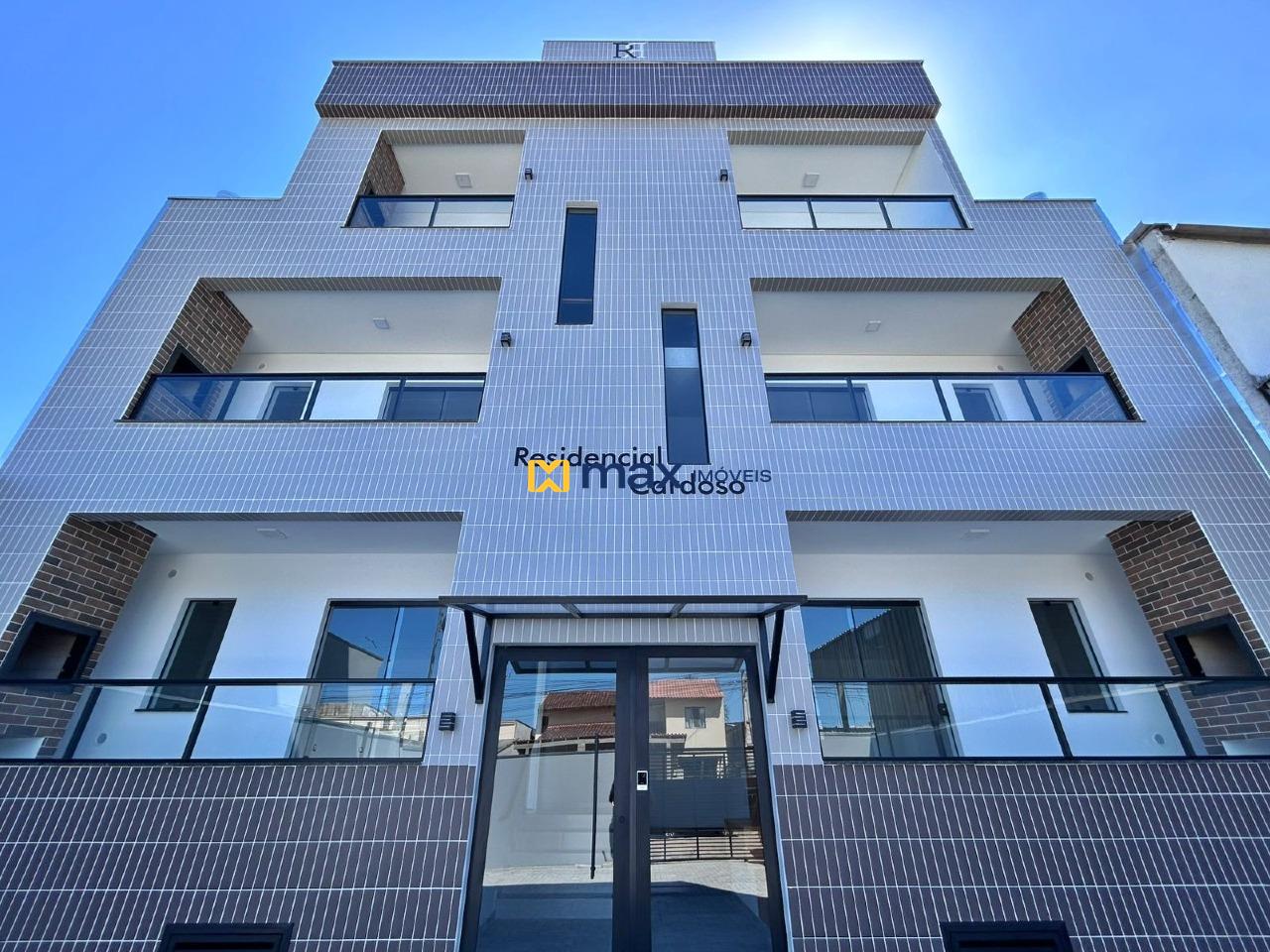 Apartamento à venda no Cordeiros: 