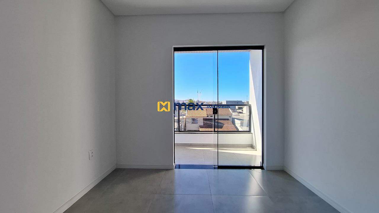 Apartamento à venda no Cordeiros: Suíte