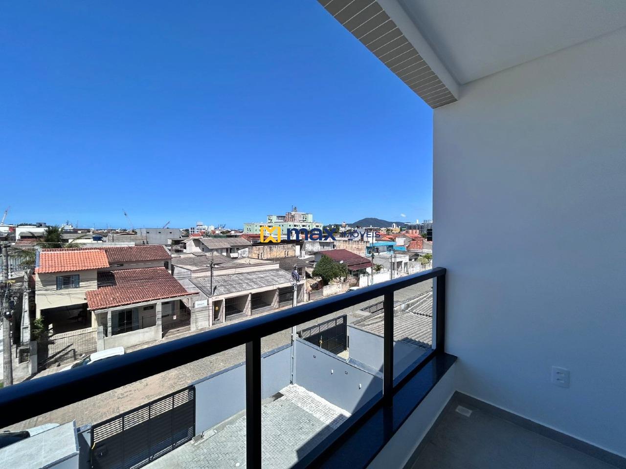 Apartamento à venda no Cordeiros: 