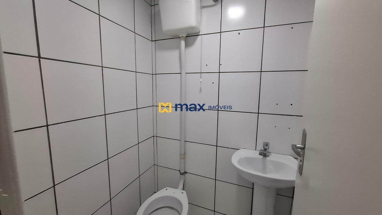 Sala para aluguel no São Vicente: Banheiro