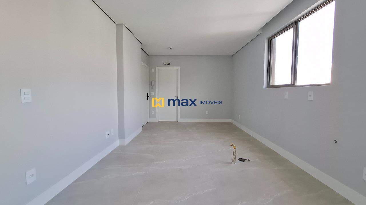 Apartamento à venda no Centro: Living integrado