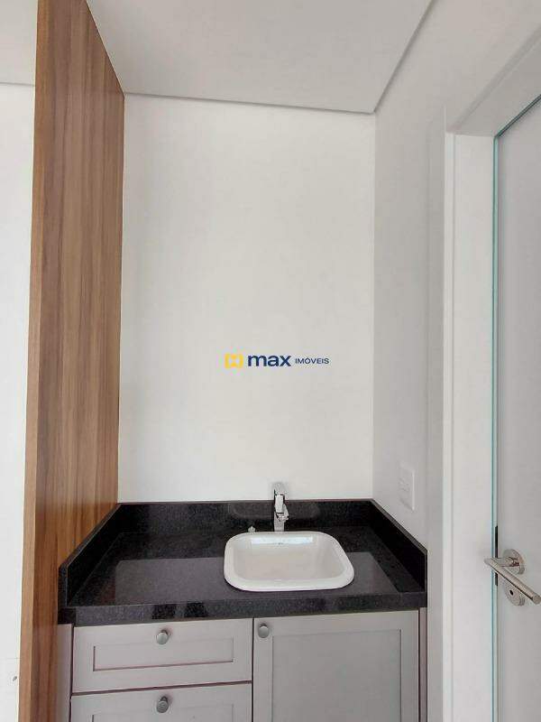 Apartamento para aluguel no Centro: Banheiro
