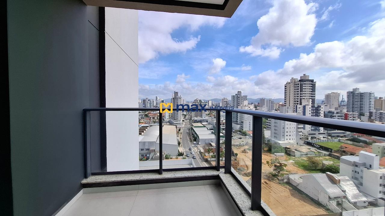 Apartamento à venda no Centro: Sacada com churrasqueira