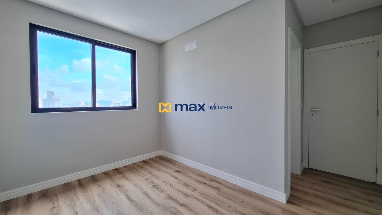 Apartamento à venda no Centro: Suíte 2