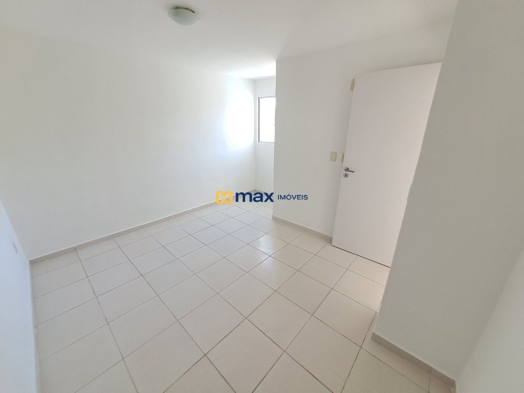 Apartamento para aluguel no Espinheiros: 