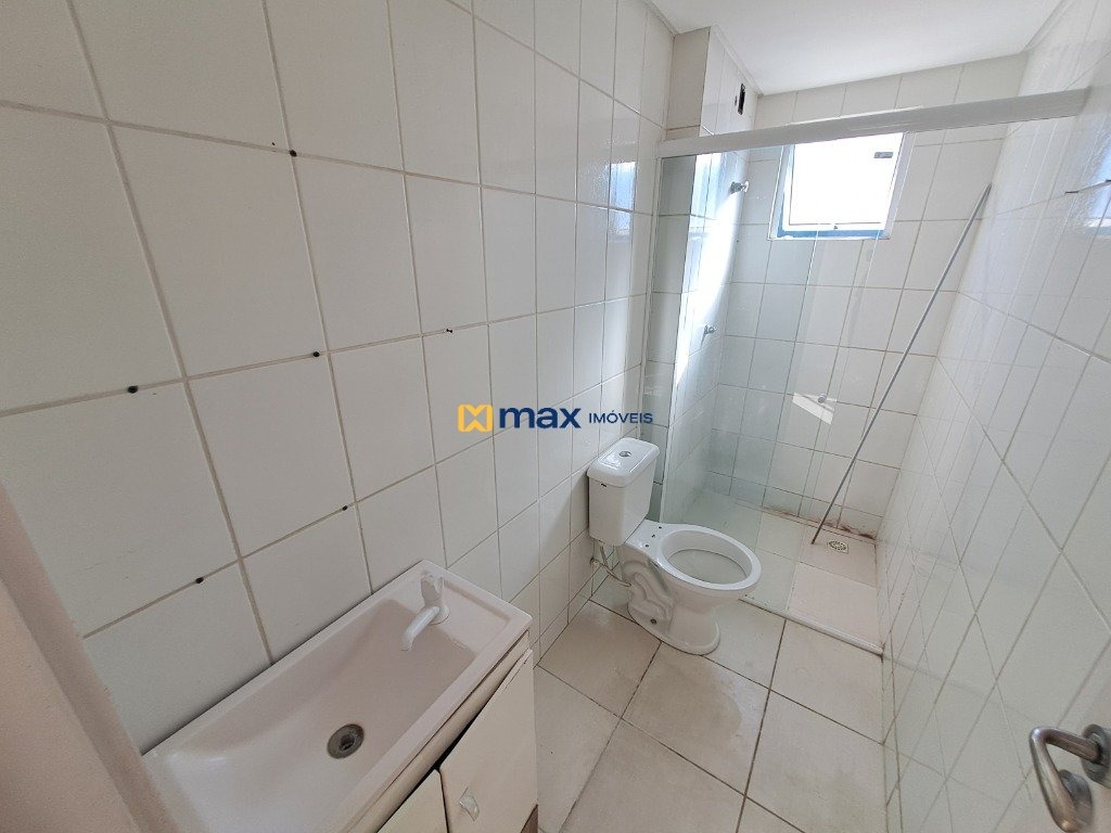 Apartamento para aluguel no Espinheiros: Banheiro