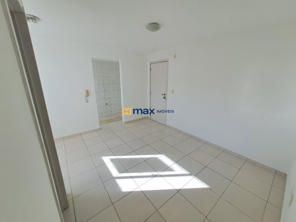 Apartamento para aluguel no Espinheiros: Sala de Estar e Jantar