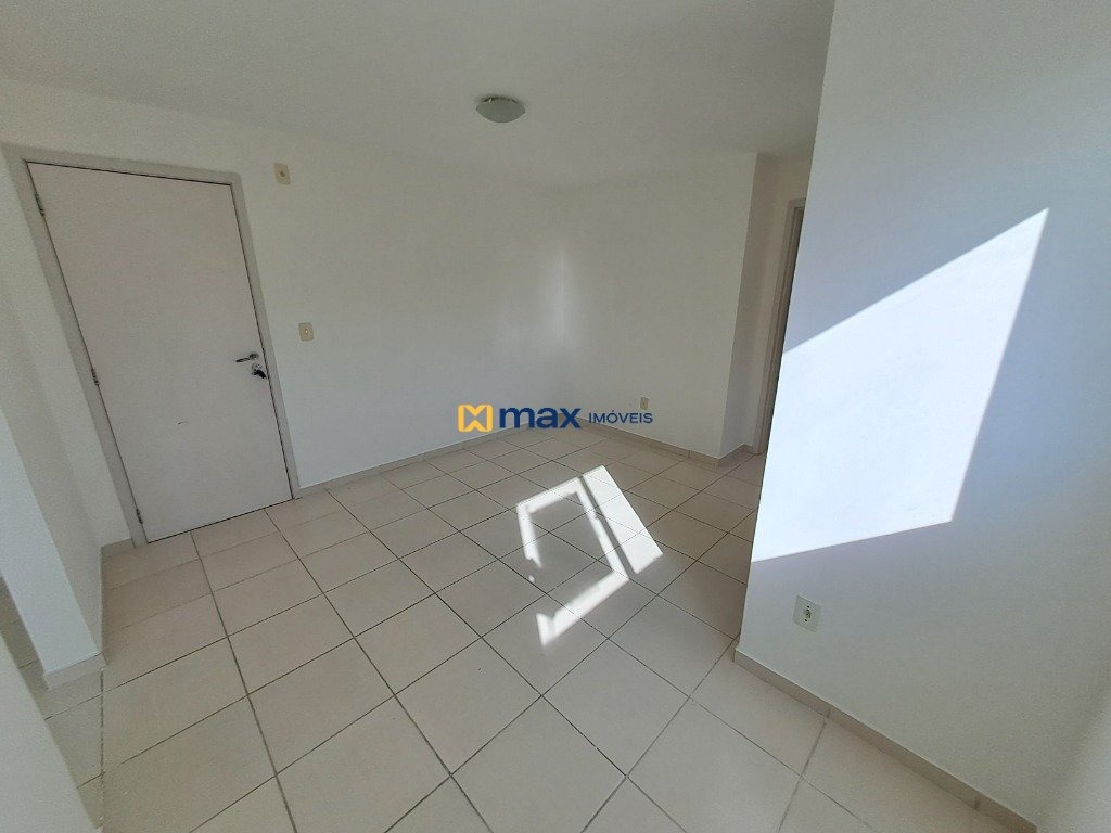 Apartamento para aluguel no Espinheiros: Sala de Estar e Jantar