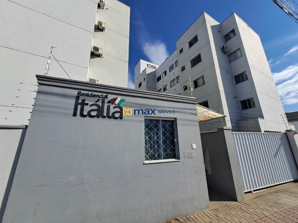 Apartamento para aluguel no Espinheiros: 