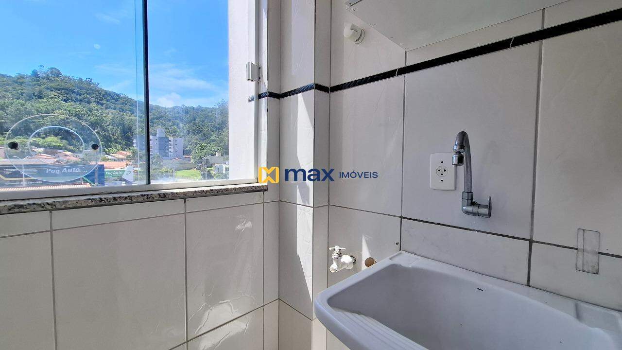 Apartamento à venda no Fazendinha: Lavanderia
