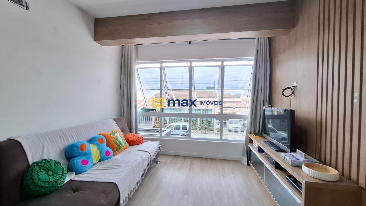 Casa à venda no São João: Sala de estar - 2° piso