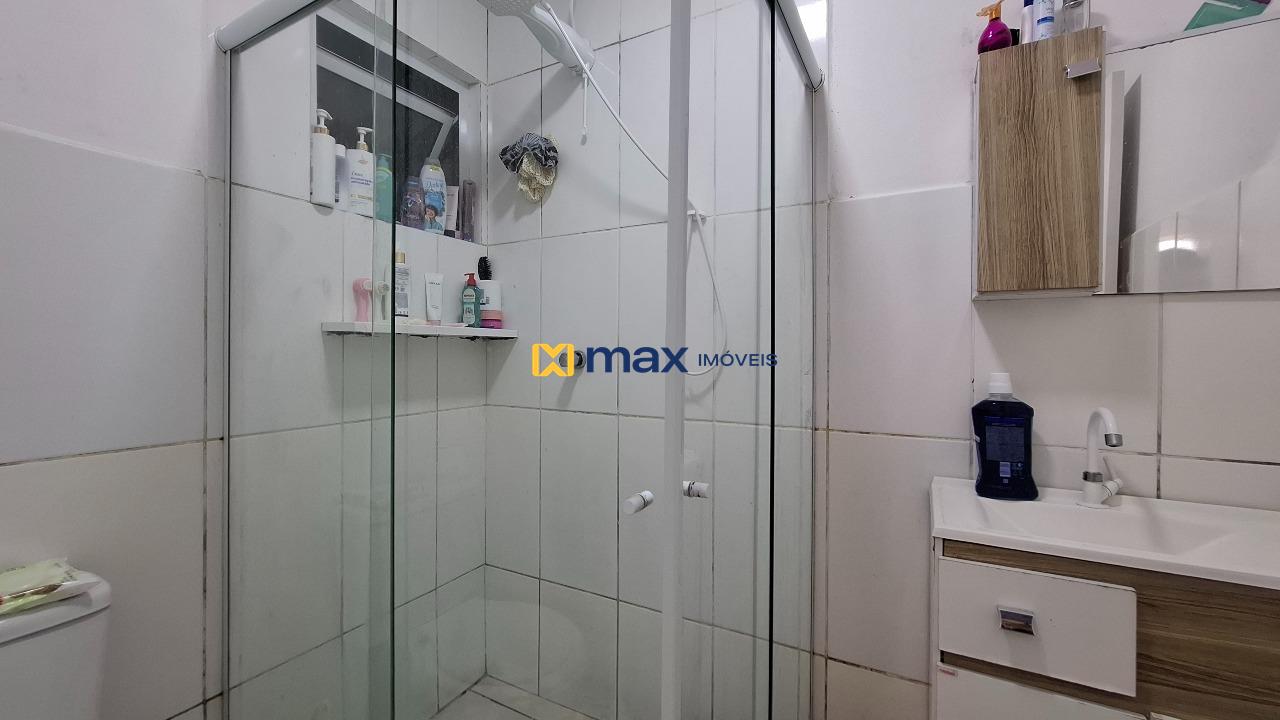 Apartamento à venda no Itaipava: Banheiro social