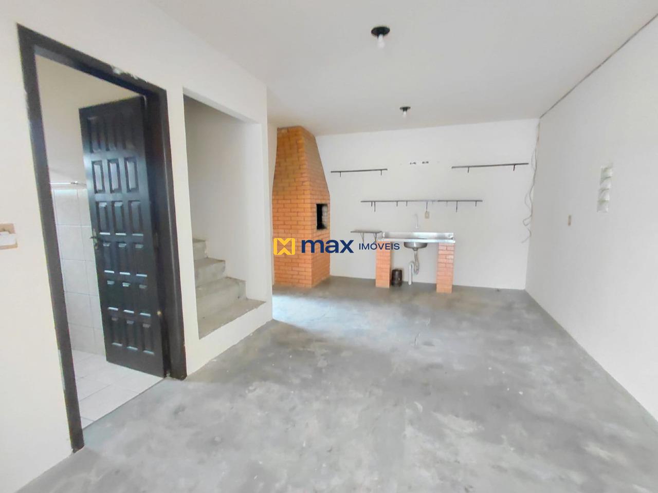 Casa para aluguel no Meia Praia: 