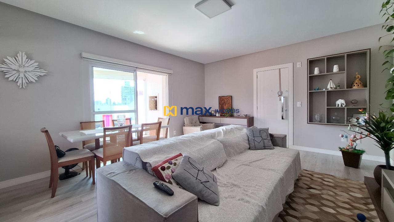 Apartamento à venda no Centro: Living integrado