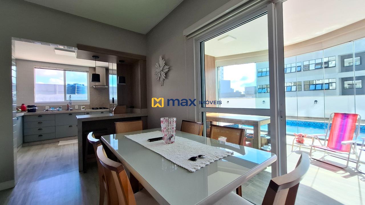 Apartamento à venda no Centro: Living integrado